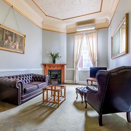Criterion Warwick Hotel 外观 照片