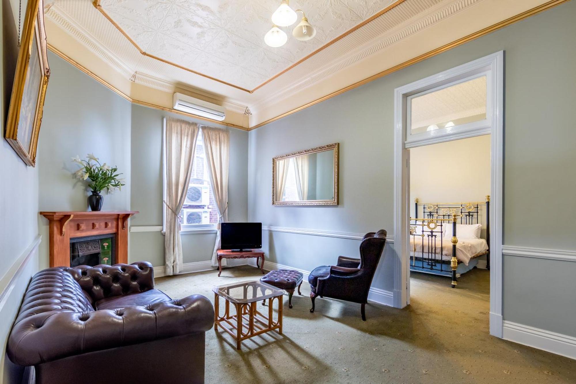 Criterion Warwick Hotel 外观 照片