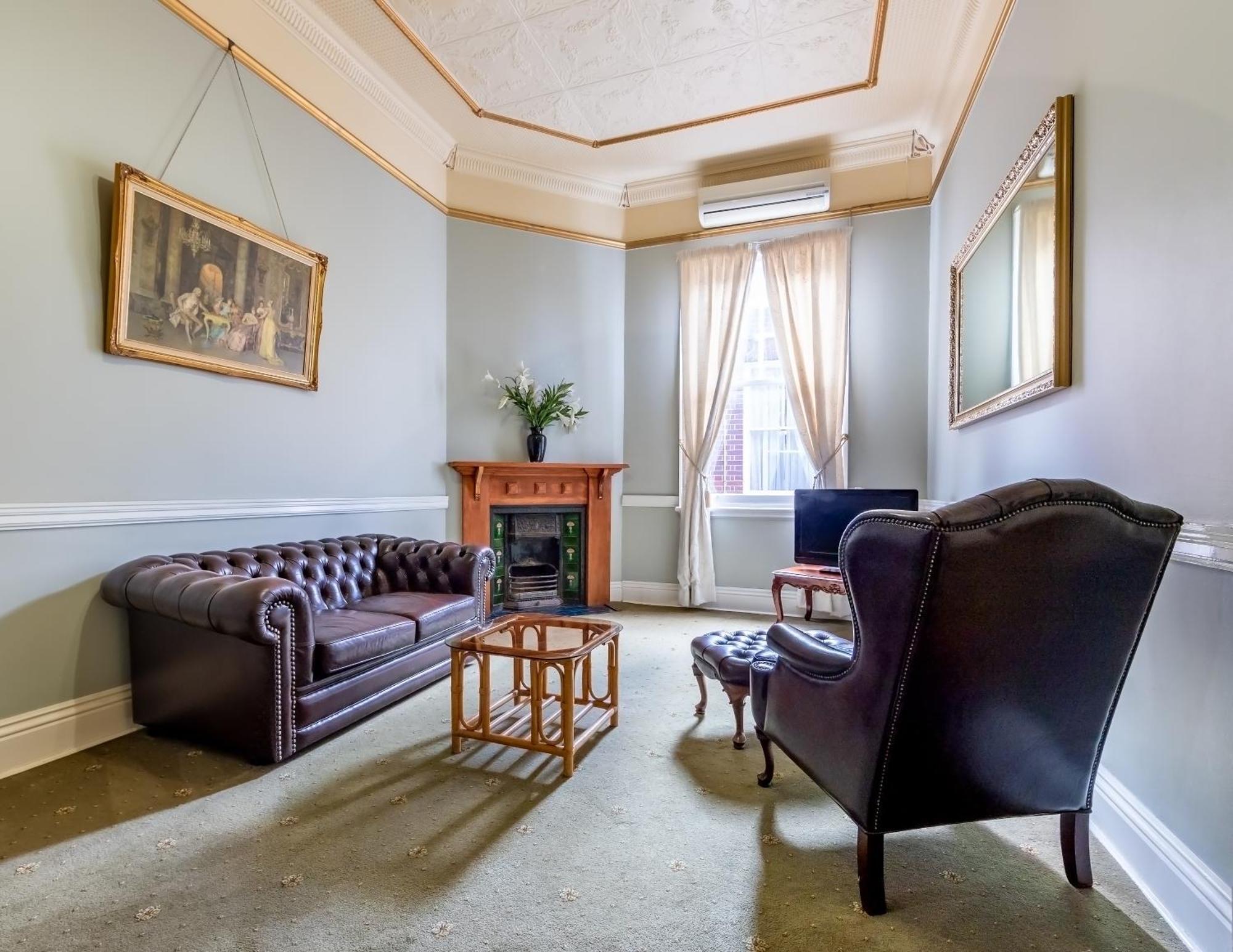 Criterion Warwick Hotel 外观 照片