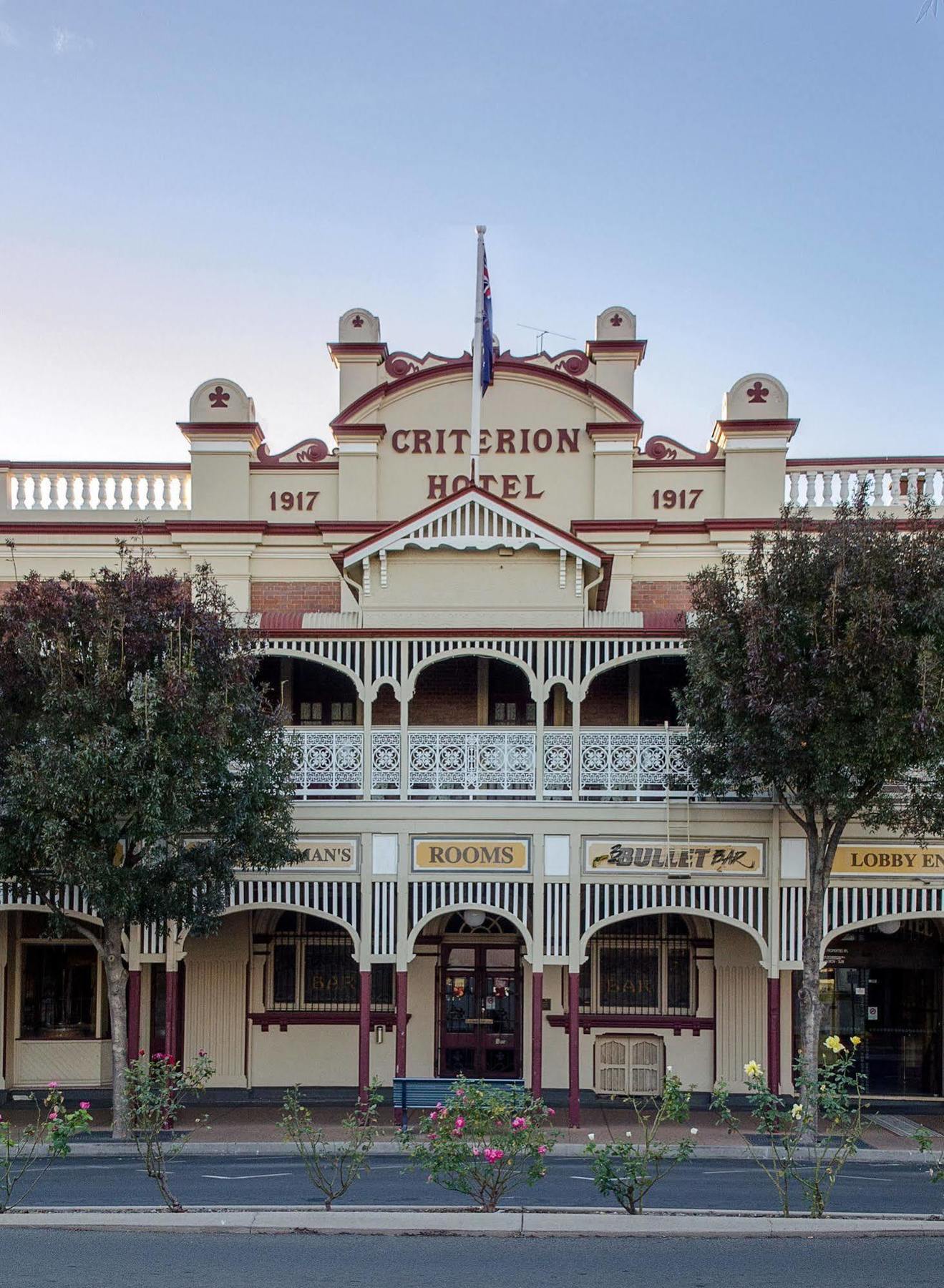 Criterion Warwick Hotel 外观 照片