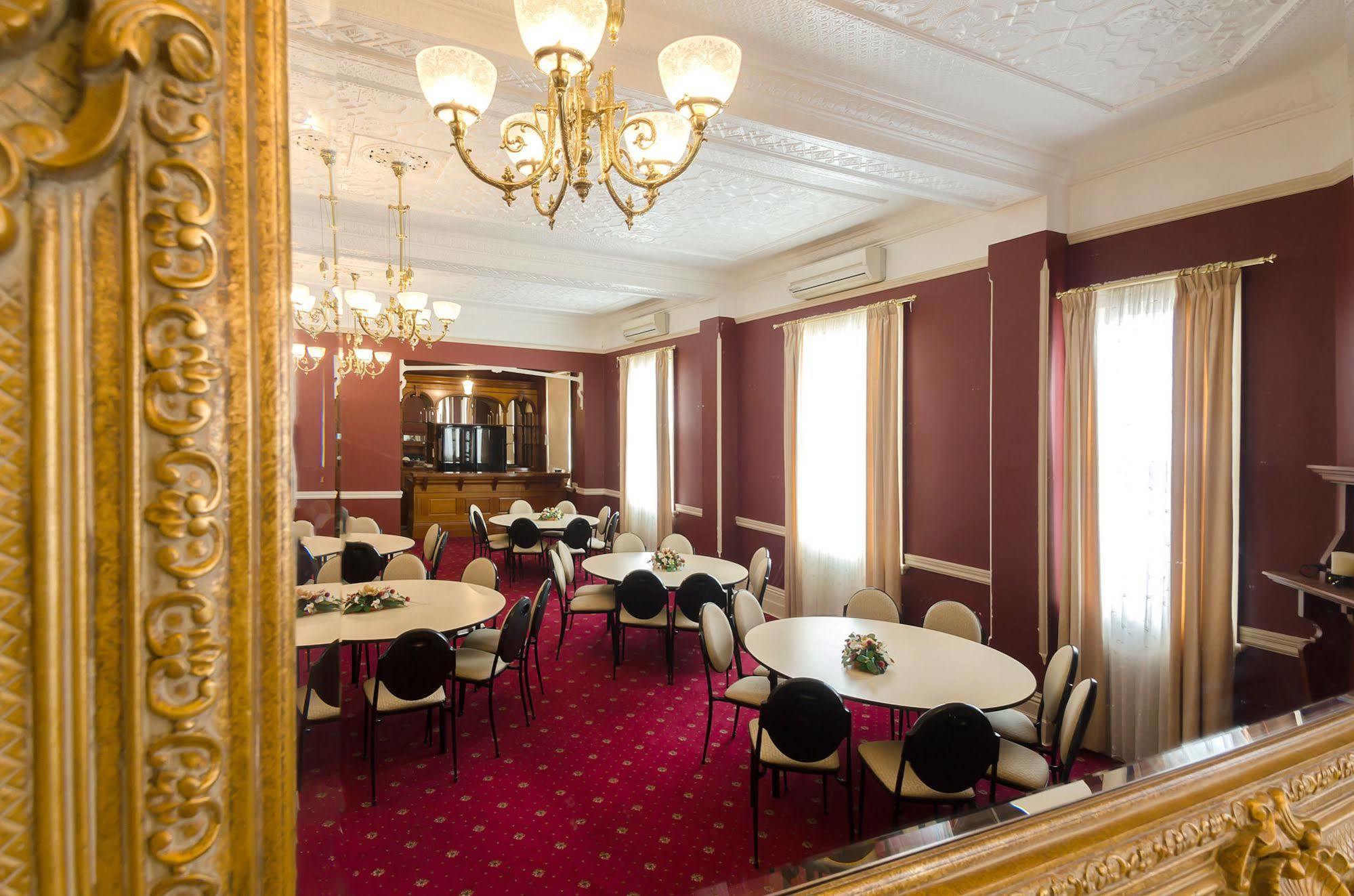 Criterion Warwick Hotel 外观 照片