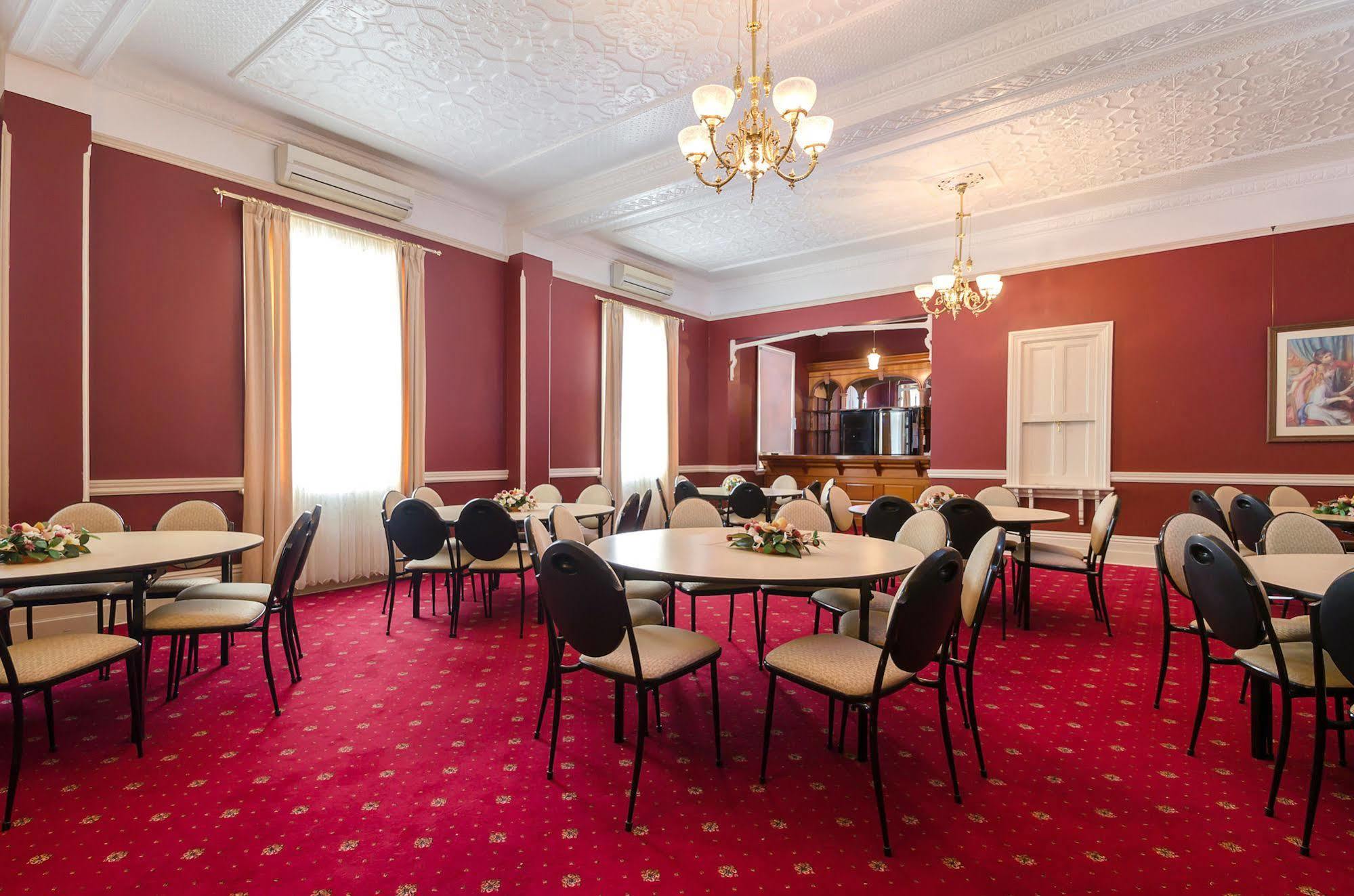 Criterion Warwick Hotel 外观 照片
