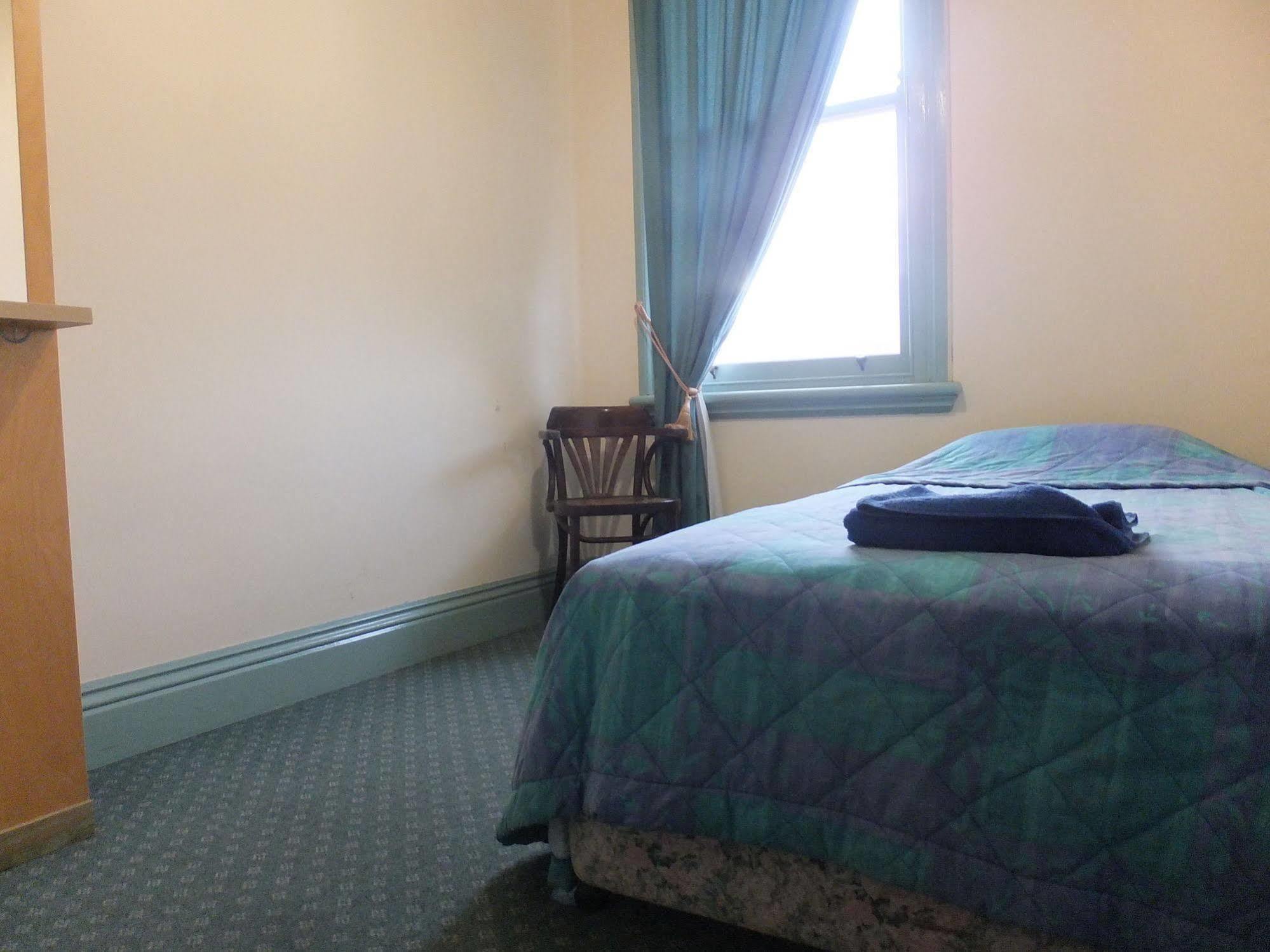 Criterion Warwick Hotel 外观 照片